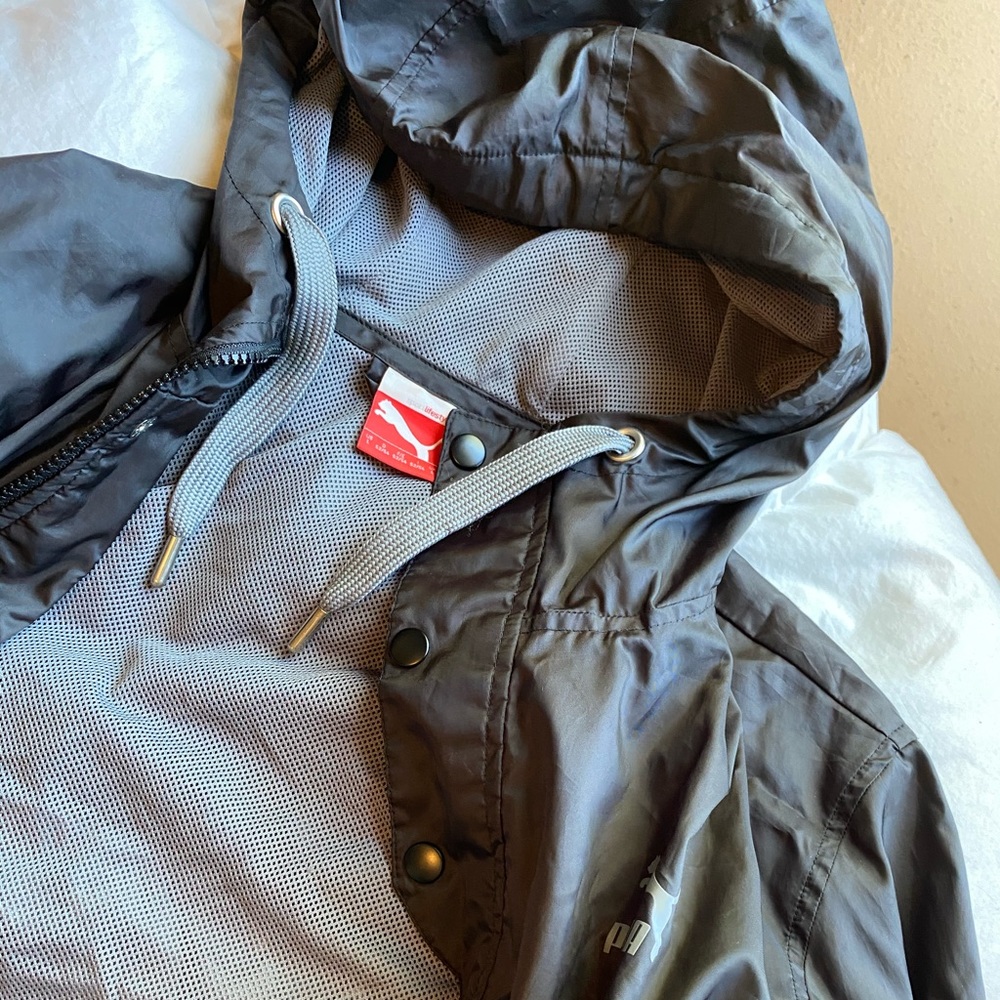 LIKE NEW puma windbreaker zip up hoodie